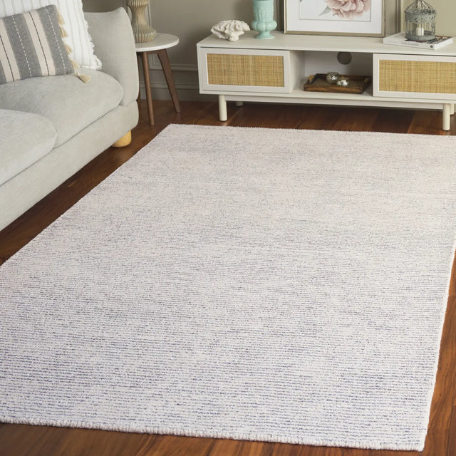 Safavieh Abstract 4'-0" x 6'-0" Rug in Ivory / Silver