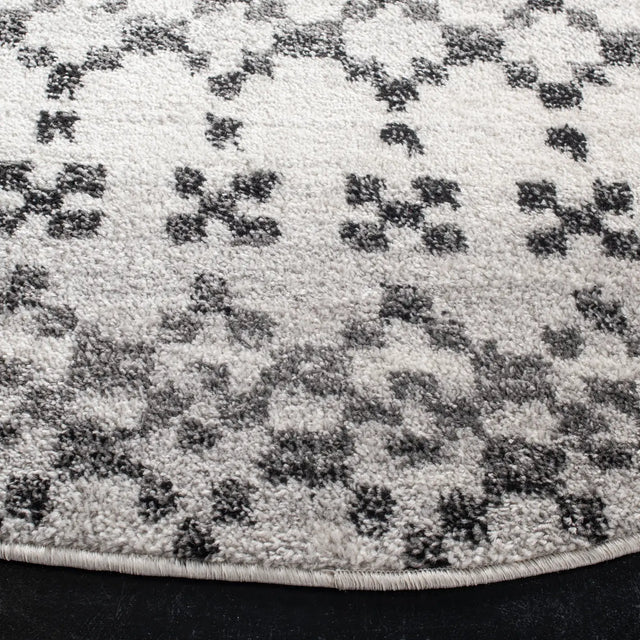 Safavieh Adirondack 7'-0" x 7'-0" Rug in Grey / Ivory