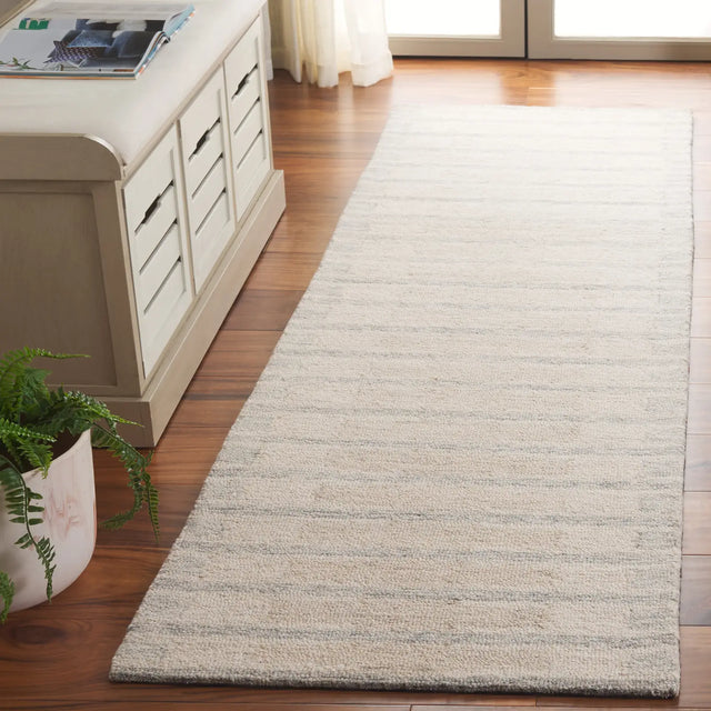 Safavieh Ebony 2'-3" x 8'-0" Rug in Beige / Grey