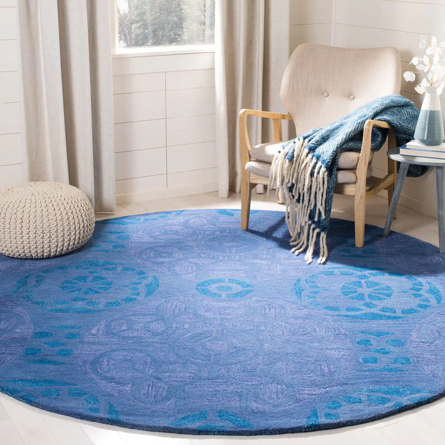 Safavieh Wyndham 7'-0" x 7'-0" Rug in Blue
