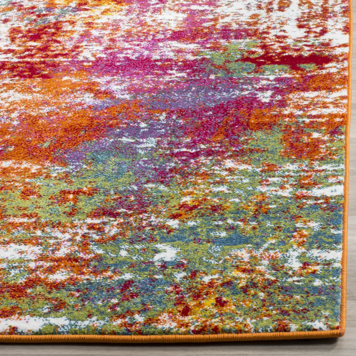 Safavieh Watercolor 4'-0" x 6'-0" Rug in Orange / Green