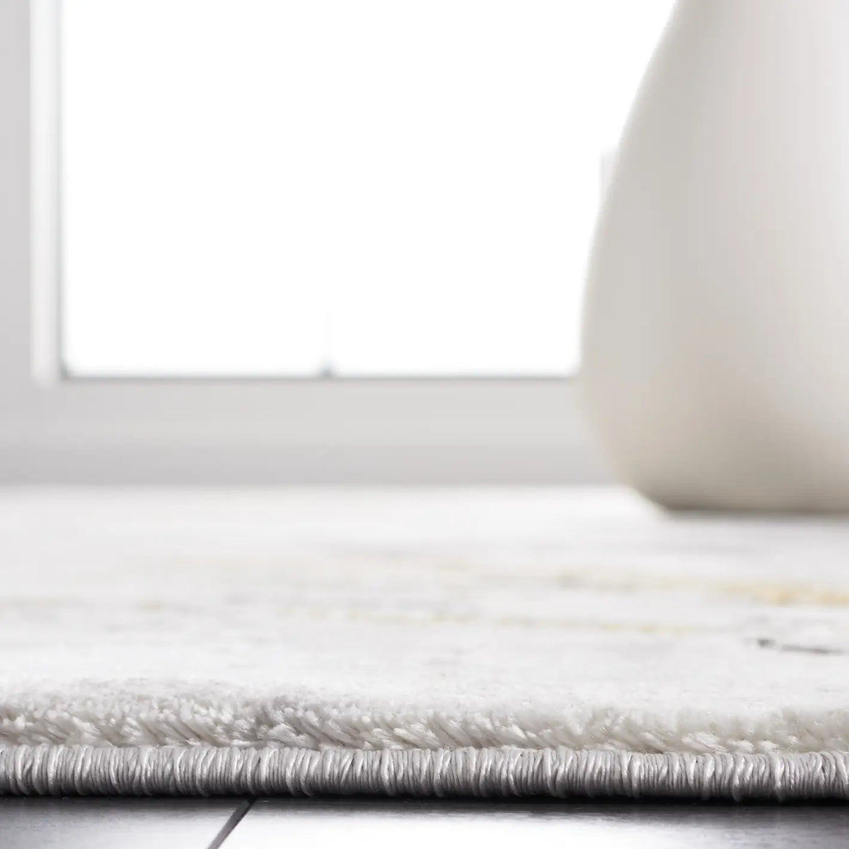 Safavieh Craft 4'-0" x 6'-0" Rug in Grey / Gold