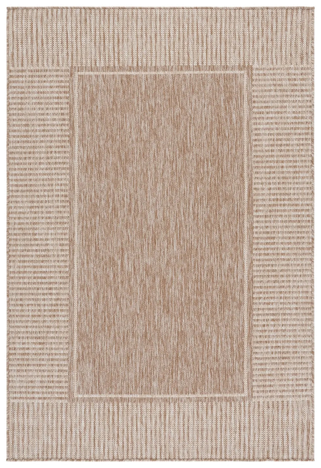 Safavieh Beach House 4'-0" x 6'-0" Rug in Beige / Light Beige