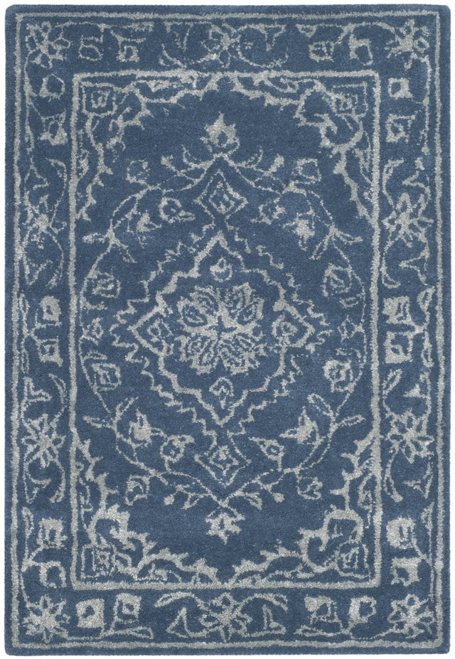 Safavieh Glamour 2'-0" x 3'-0" Rug in Blue