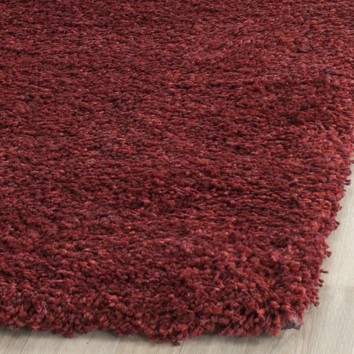Safavieh Shag 2'-3" x 11'-0" Rug in Maroon