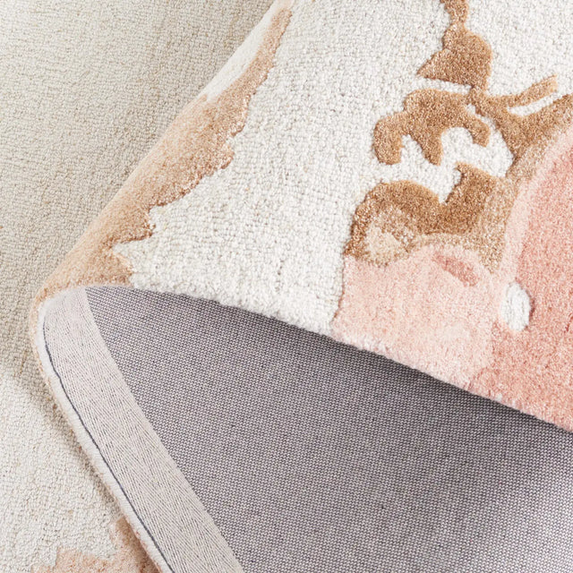 Safavieh Fifth Avenue 4'-0" x 6'-0" Rug in Beige / Rust