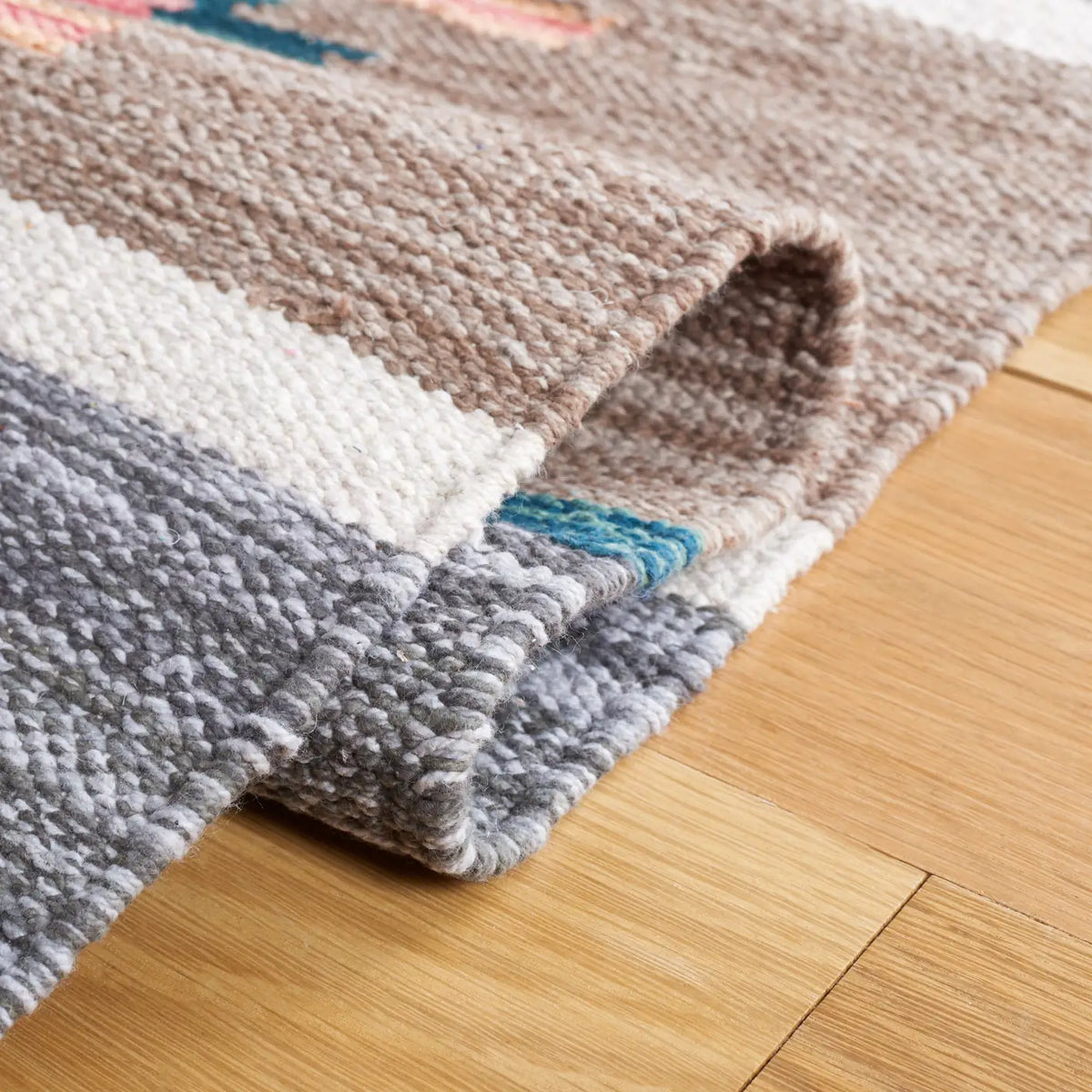 Safavieh Cotton Kilim 5'-0" x 8'-0" Rug in Grey / Olive