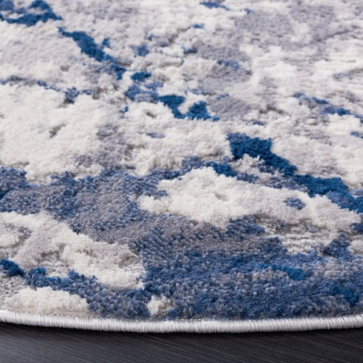 Safavieh Eternal 6'-7" x 6'-7" Rug in Grey / Blue