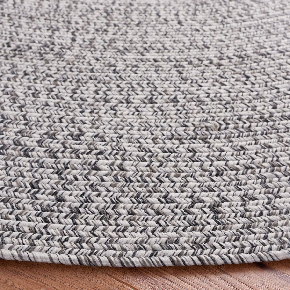 Safavieh Braided 5'-0" x 5'-0" Rug in Grey / Ivory