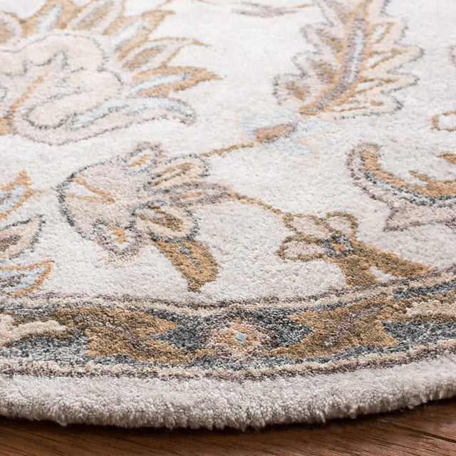 Safavieh Bella 5'-0" x 5'-0" Rug in Ivory / Light Grey