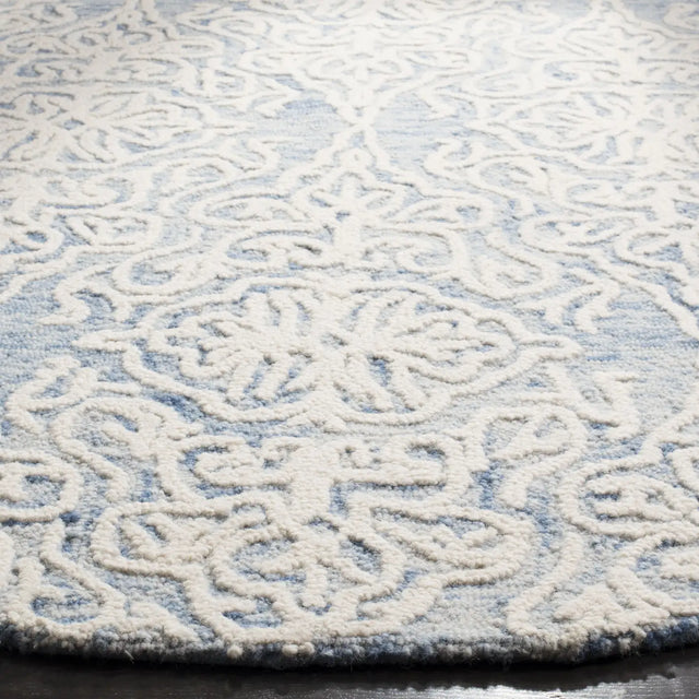 Safavieh Blossom 6'-0" x 6'-0" Rug in Blue / Ivory