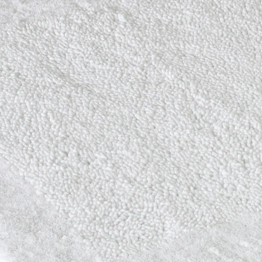 Safavieh Plush Master Bath 1'-9" x 2'-10" Rug in White / White