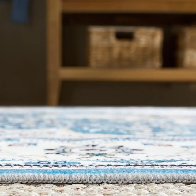 Safavieh Martha Stewart Washable 5'-0" x 7'-0" Rug in Turquoise / Beige