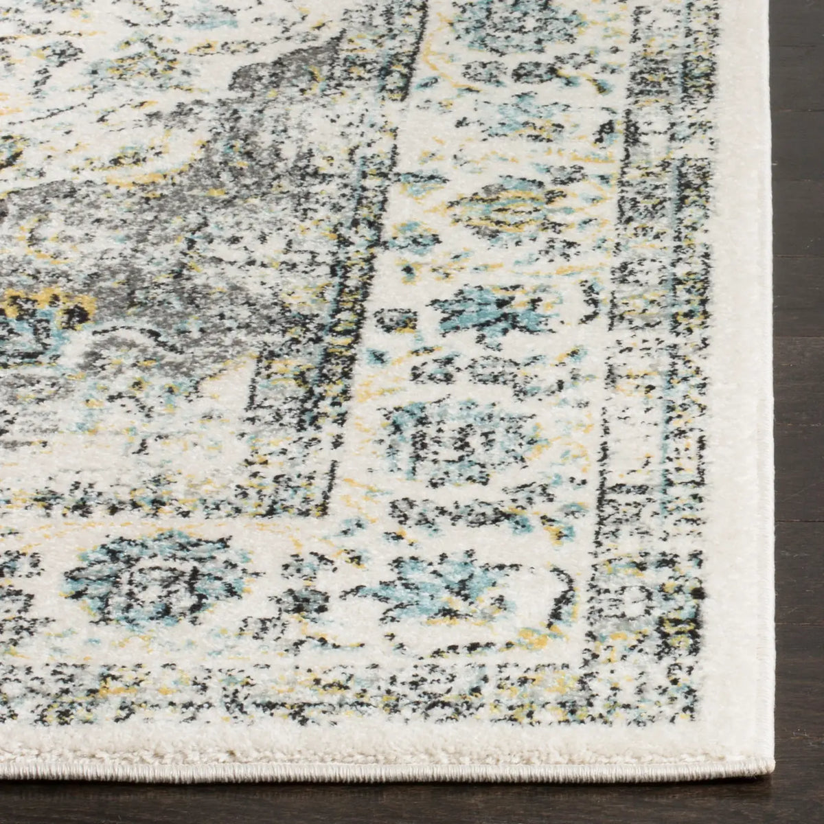 Safavieh Evoke 4'-0" x 6'-0" Rug in Grey / Gold
