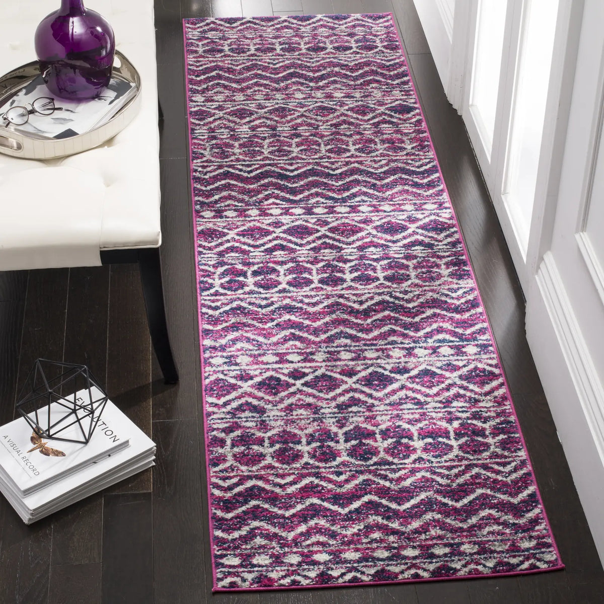 Safavieh Madison 2'-3" x 8'-0" Rug in Fuchsia / Navy