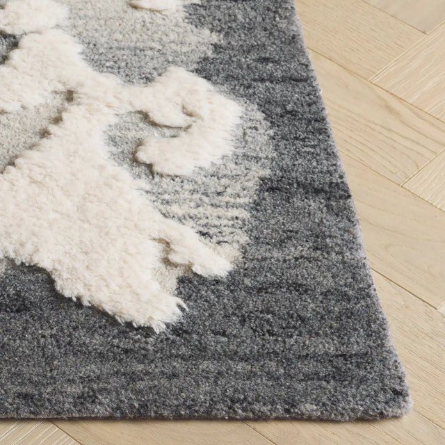 Safavieh Casablanca 4'-0" x 6'-0" Rug in Dark Grey / Ivory