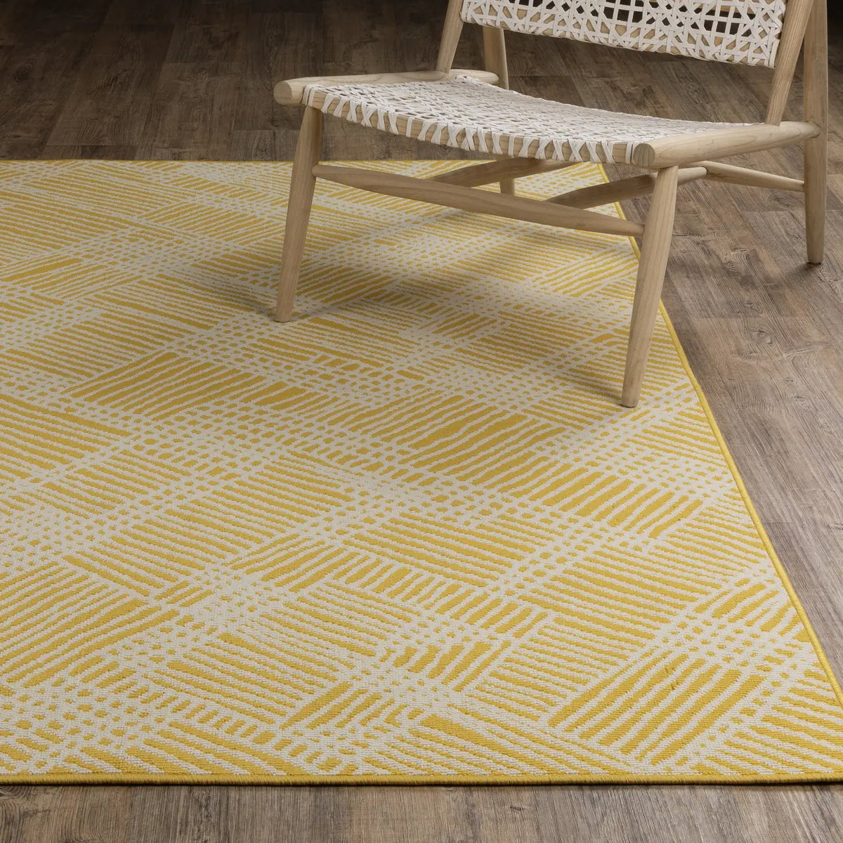 Oriental Weavers Sphinx Havana HAV08 Ivory Rugs - angle/detail