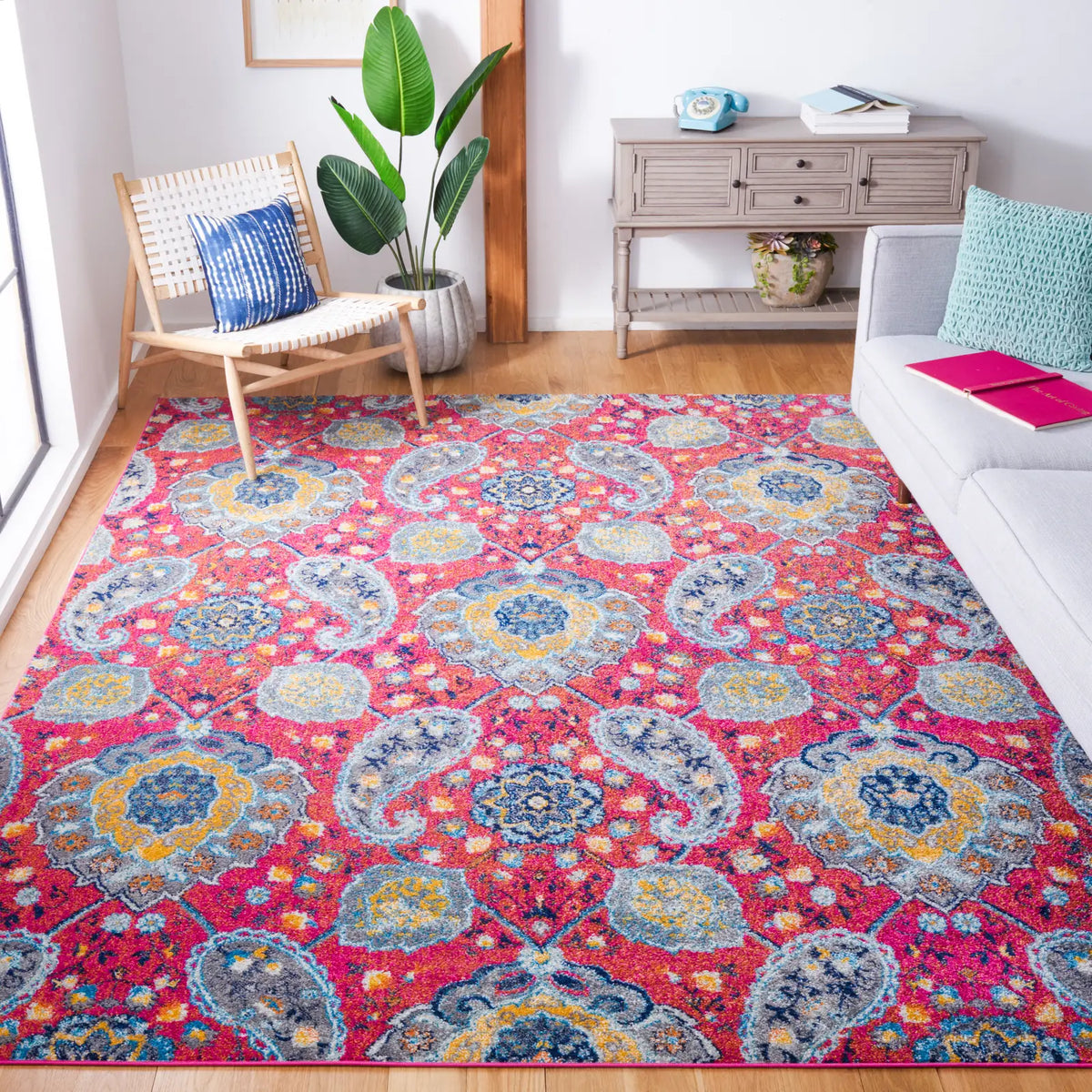 Safavieh Madison 10'-0" x 14'-0" Rug in Fuchsia / Gold