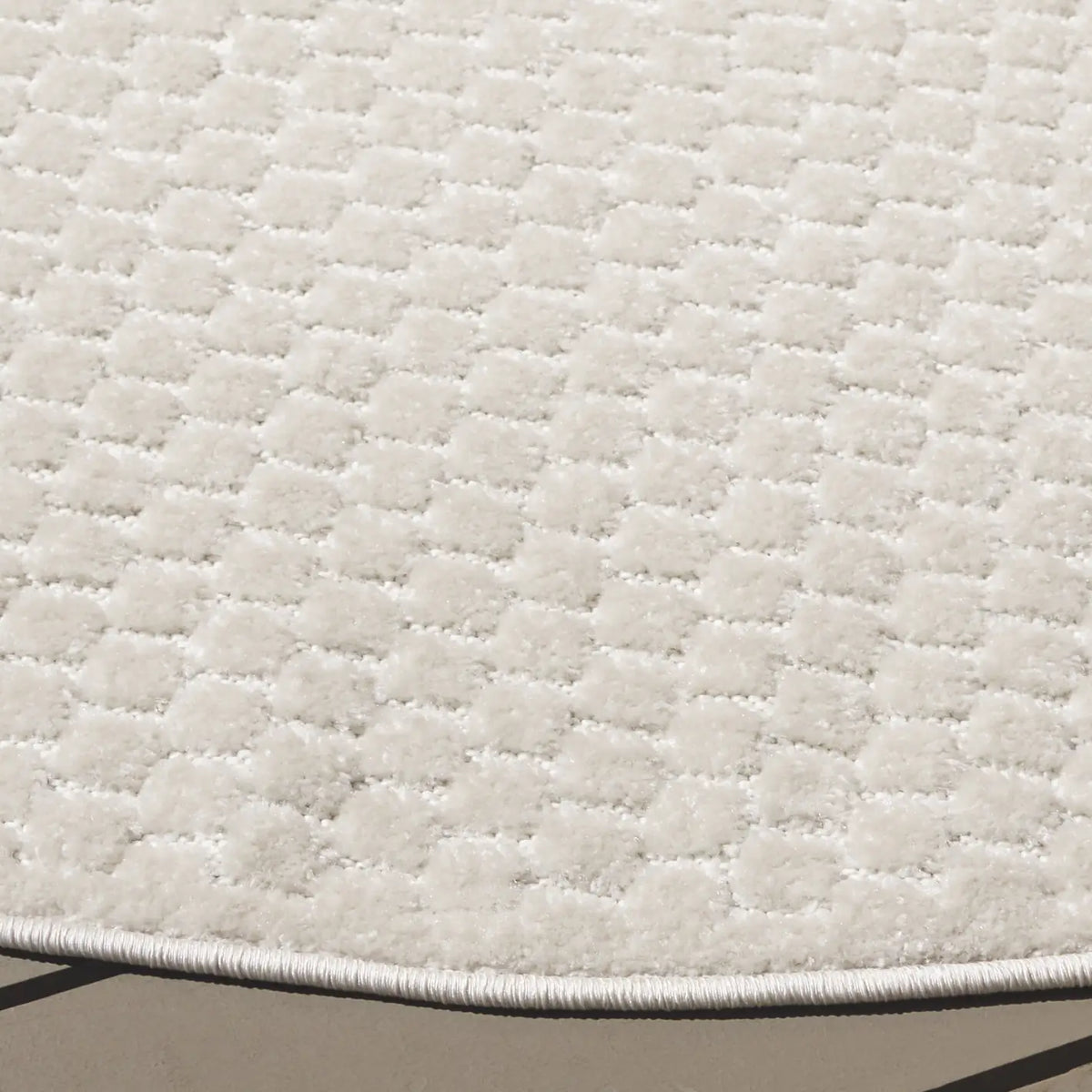 Safavieh Stella 6'-7" x 6'-7" Rug in Ivory