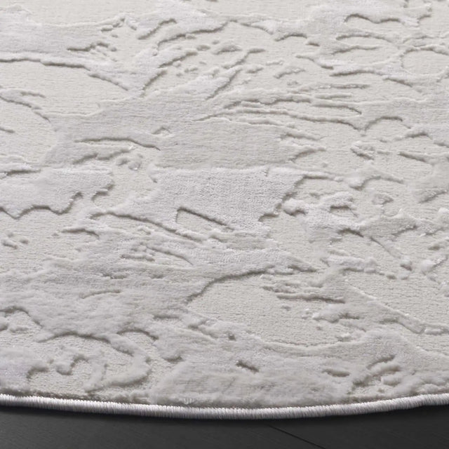 Safavieh Saylor 100 6'-3" x 6'-3" Rug in Ivory
