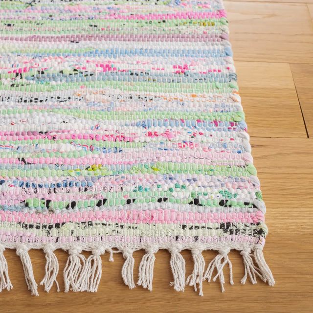 Safavieh Rag Rug 5'-0" x 7'-0" Rug in Light Green / Multi