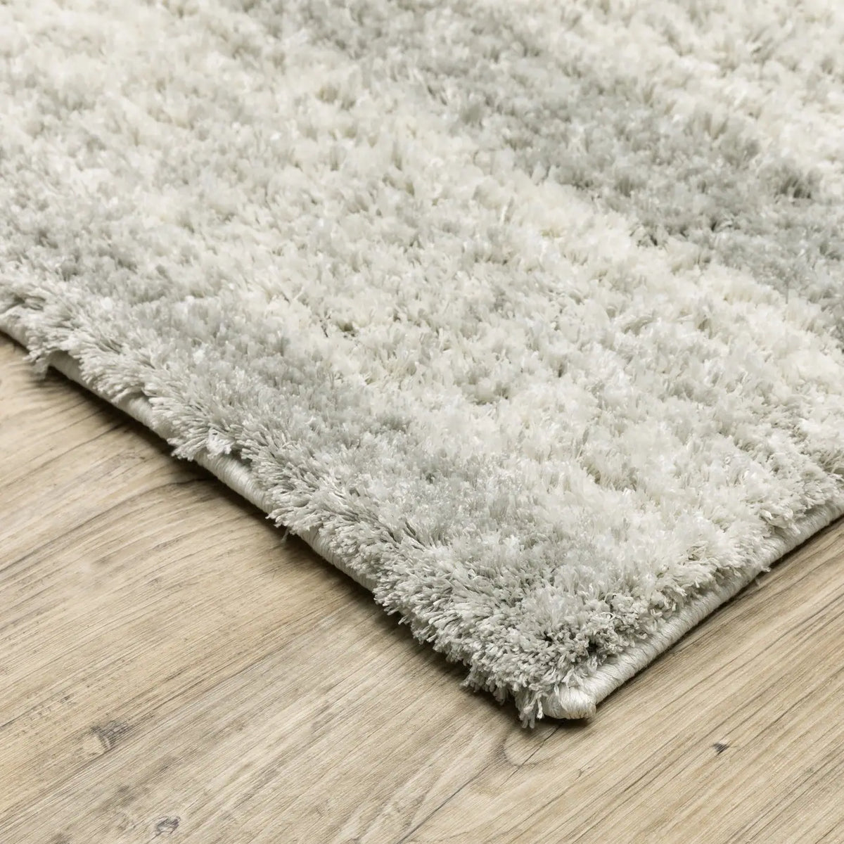 Oriental Weavers Verona 5605H Ivory/ Grey Rug - corner detail