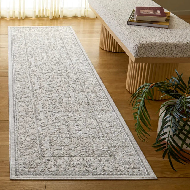 Safavieh Spectrum 2'-2" x 8'-0" Rug in Grey / Ivory