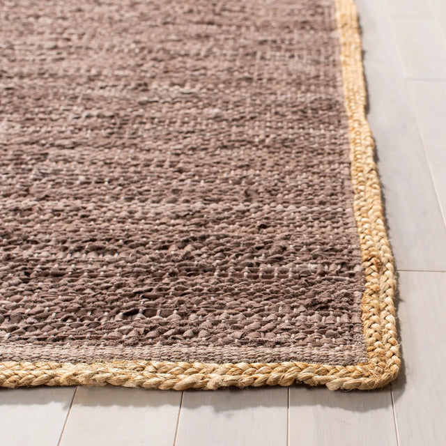 Safavieh Cape Cod 5'-0" x 8'-0" Rug in Brown / Natural