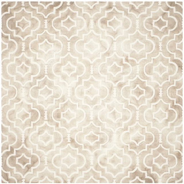 Safavieh Dip Dye 7'-0" x 7'-0" Rug in Beige / Ivory
