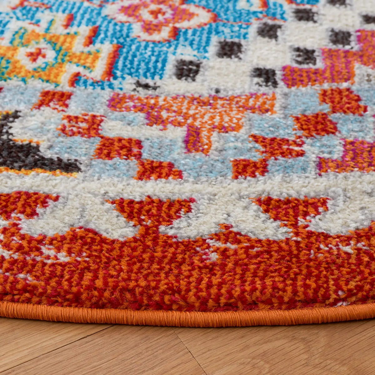 Safavieh Madison 6'-7" x 6'-7" Rug in Rust / Pink