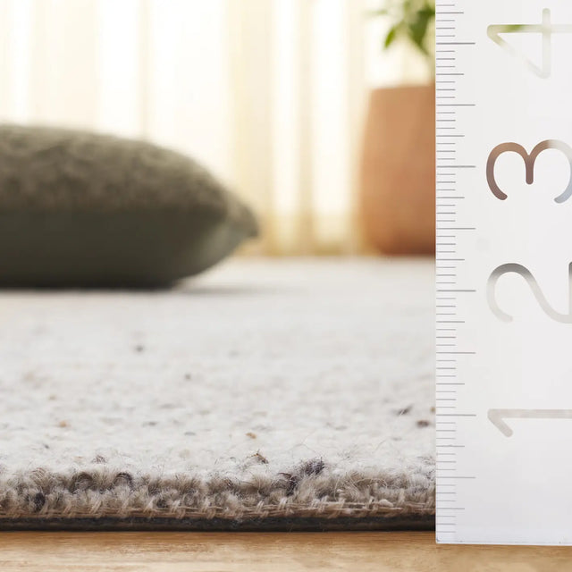 Safavieh Harvest 2'-3" x 9'-0" Rug in Grey / Beige