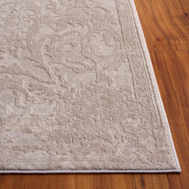 Safavieh Reflection 5'-1" x 7'-6" Rug in Ivory / White