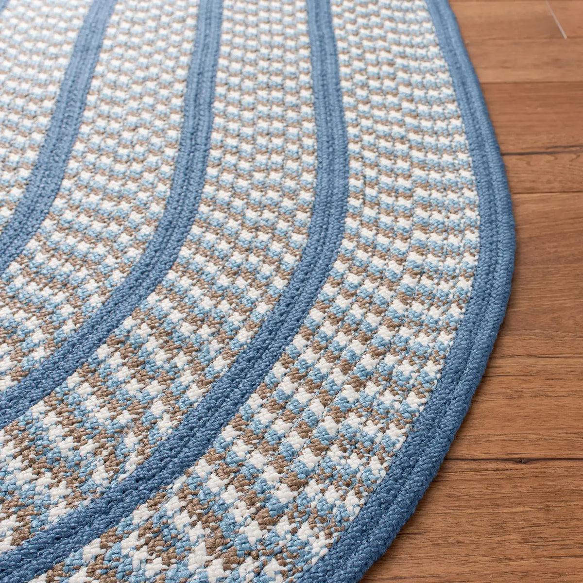 Safavieh Braided 5'-0" x 8'-0" Rug in Ivory / Blue