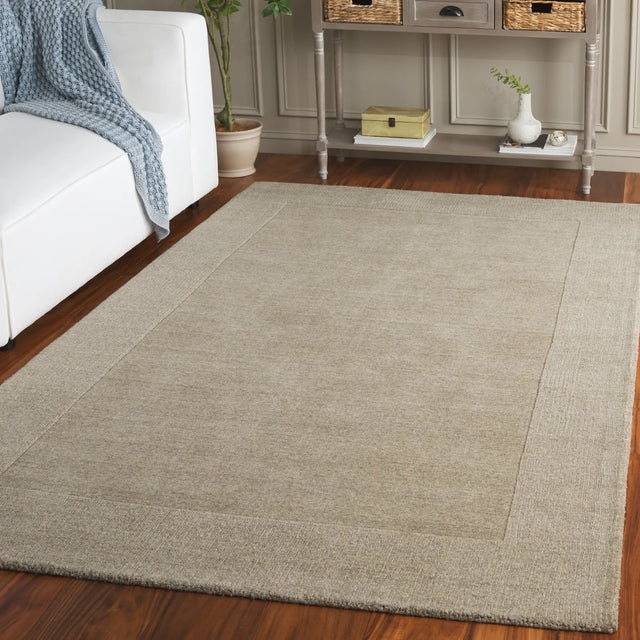 Safavieh Metro 4'-0" x 6'-0" Rug in Taupe
