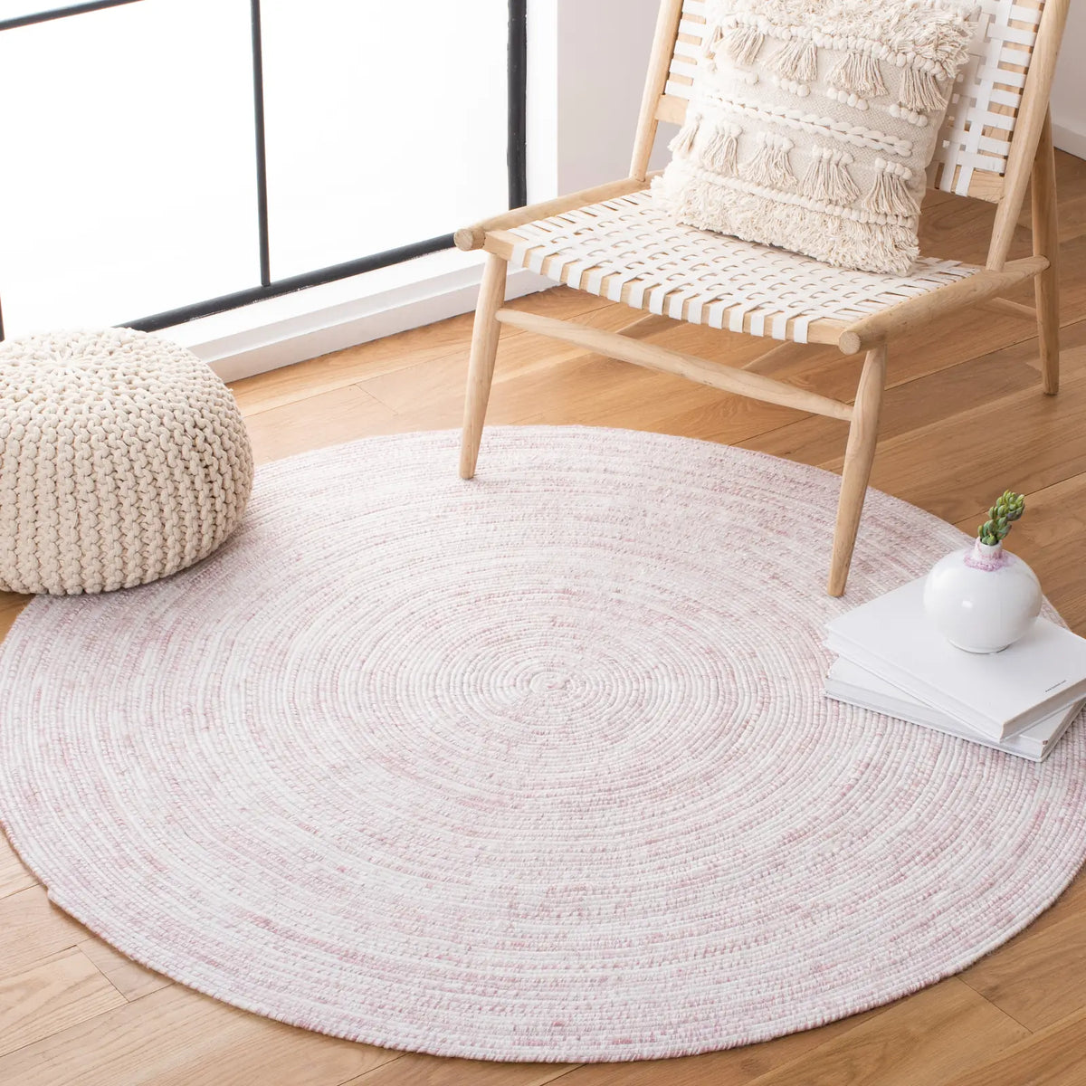 Safavieh Braided 5'-0" x 5'-0" Rug in Ivory / Pink