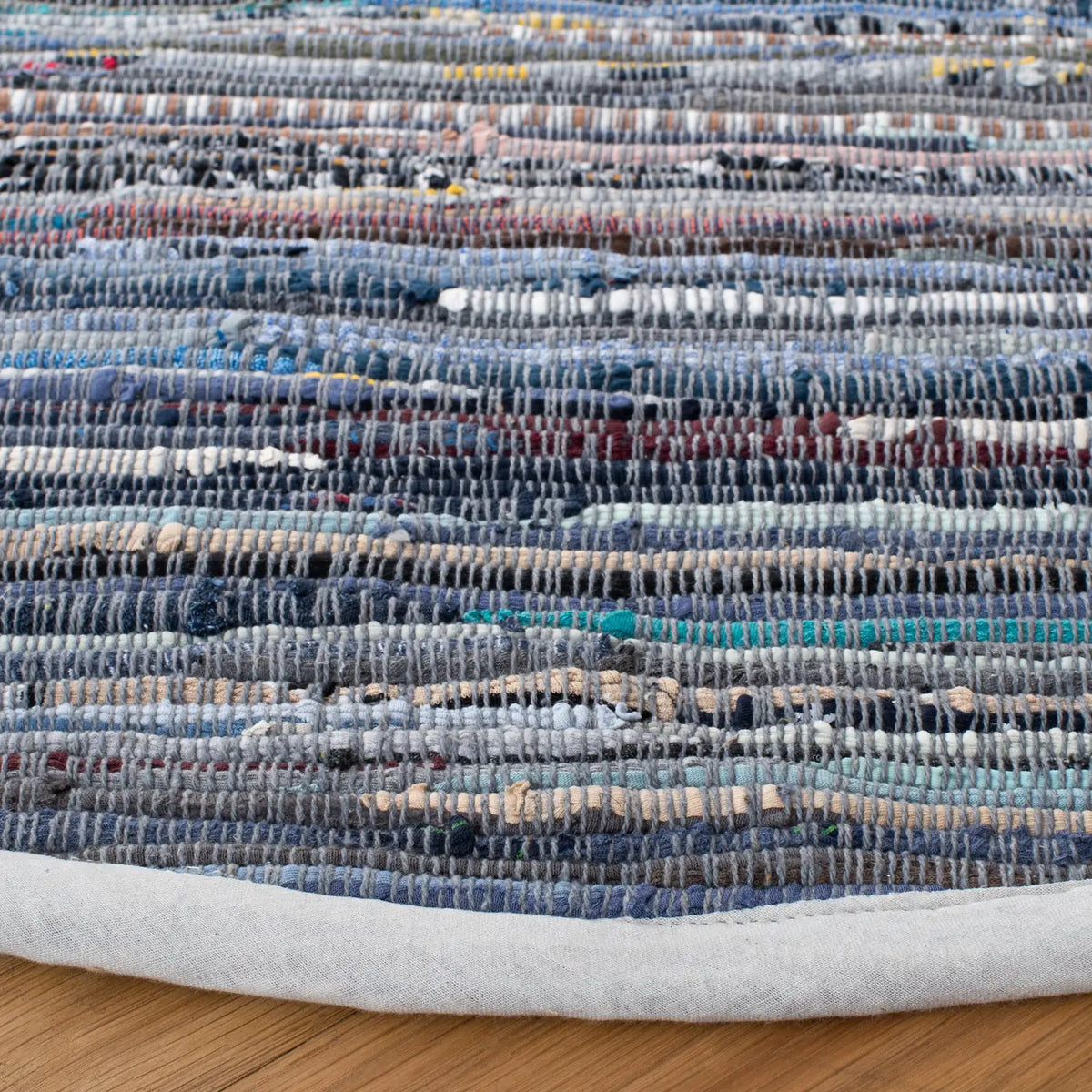 Safavieh Rag Rug 6'-0" x 6'-0" Rug in Purple / Blue