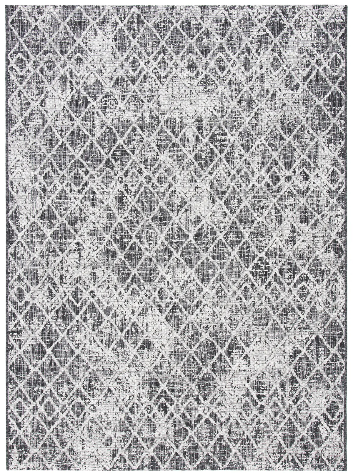 Safavieh Courtyard 4'-5" x 6'-5" Rug in Black / Grey