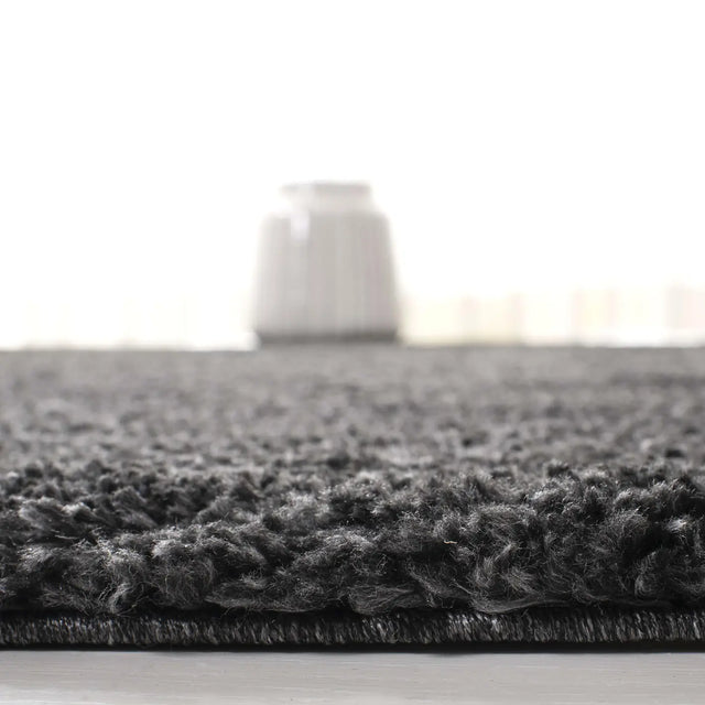 Safavieh August Shag 900 4'-0" x 6'-0" Rug in Charcoal