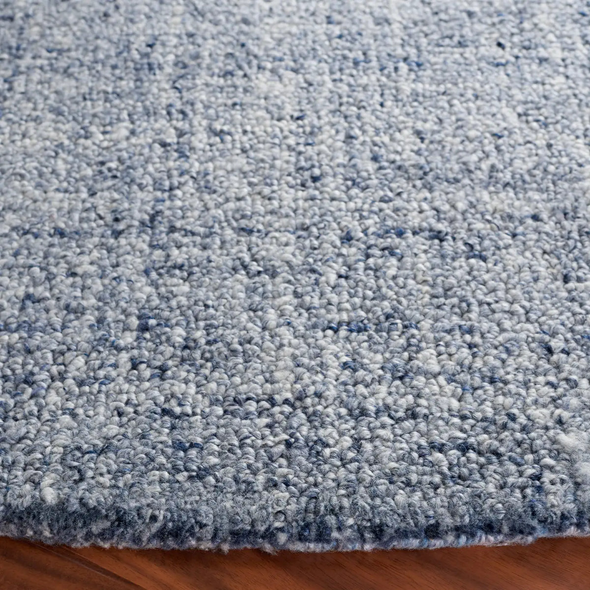 Safavieh Abstract 6'-0" x 6'-0" Rug in Ivory / Navy