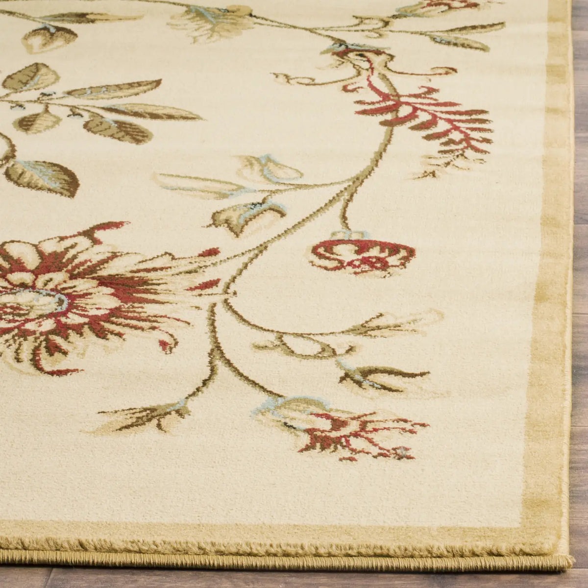 Safavieh Lyndhurst 5'-3" x 7'-6" Rug in Ivory / Multi