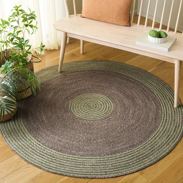 Safavieh Braided 5'-0" x 5'-0" Rug in Grey / Green