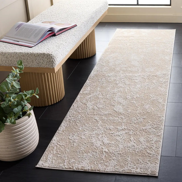 Safavieh Pearl 2'-2" x 8'-0" Rug in Beige / Grey