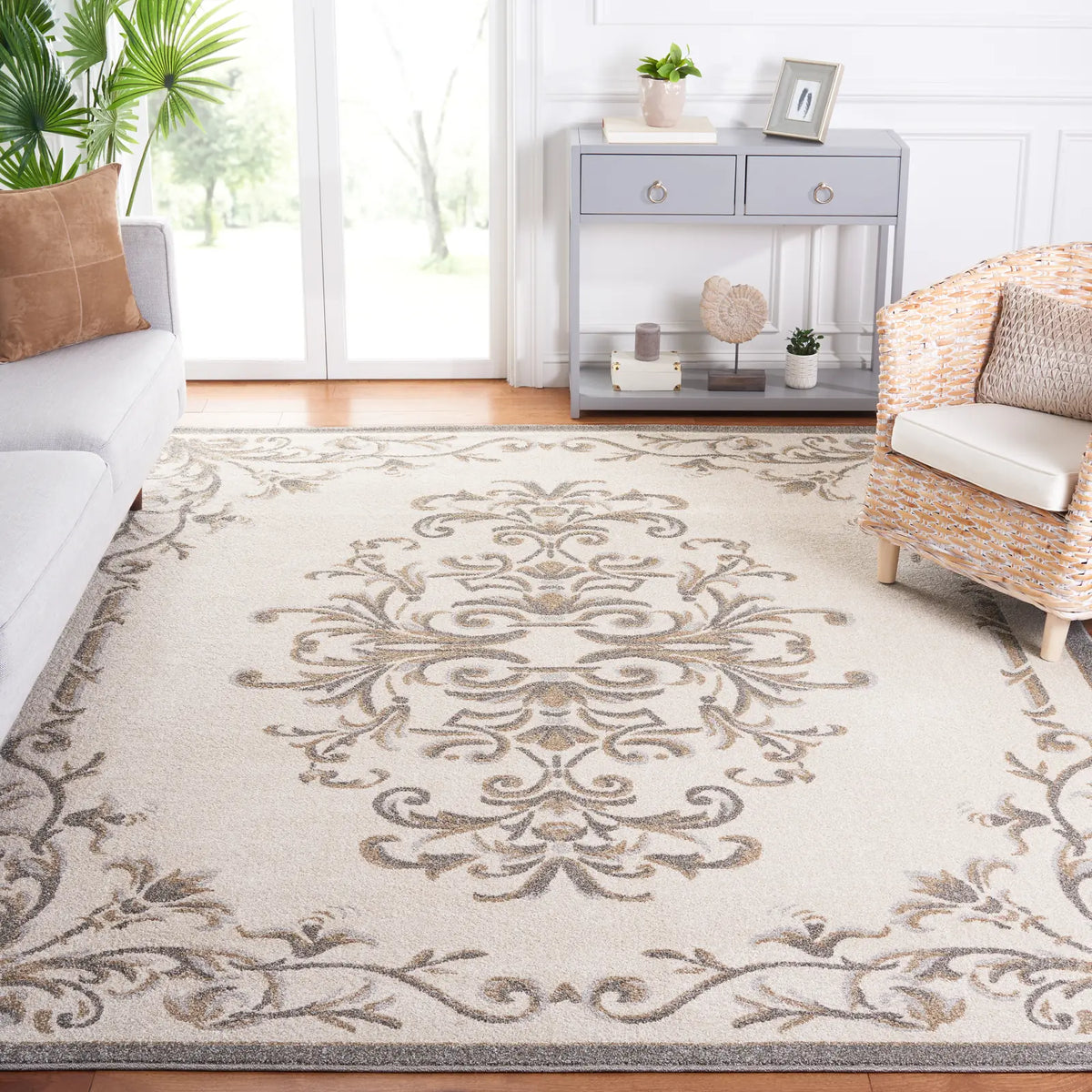 Safavieh Newport 8'-0" x 10'-0" Rug in Cream / Stone