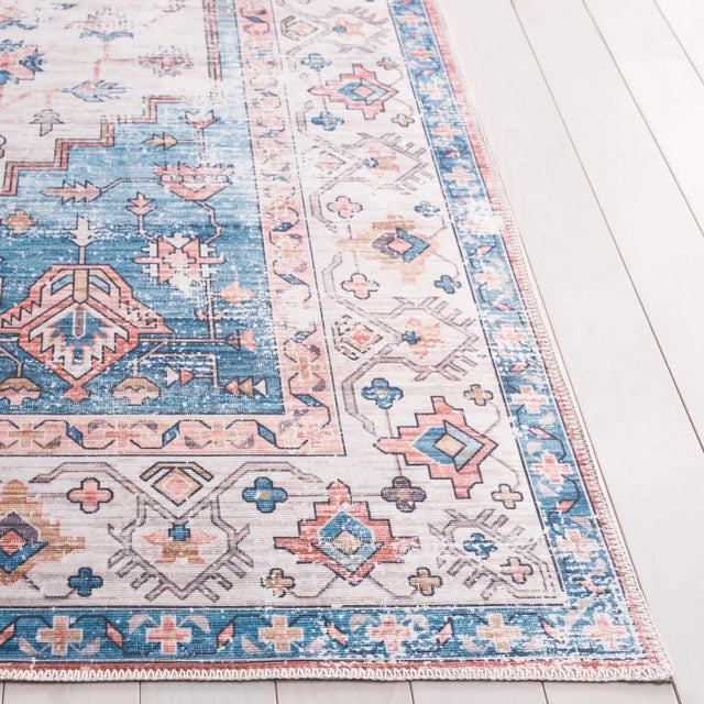 Safavieh Arizona 4'-0" x 6'-0" Rug in Beige / Light Blue