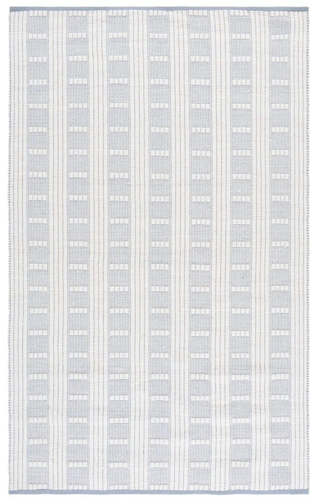 Safavieh Vermont 4'-0" x 6'-0" Rug in Light Blue / Ivory