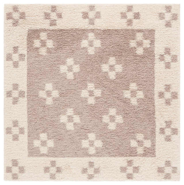 Safavieh Vermont 6'-0" x 6'-0" Rug in Beige / Ivory