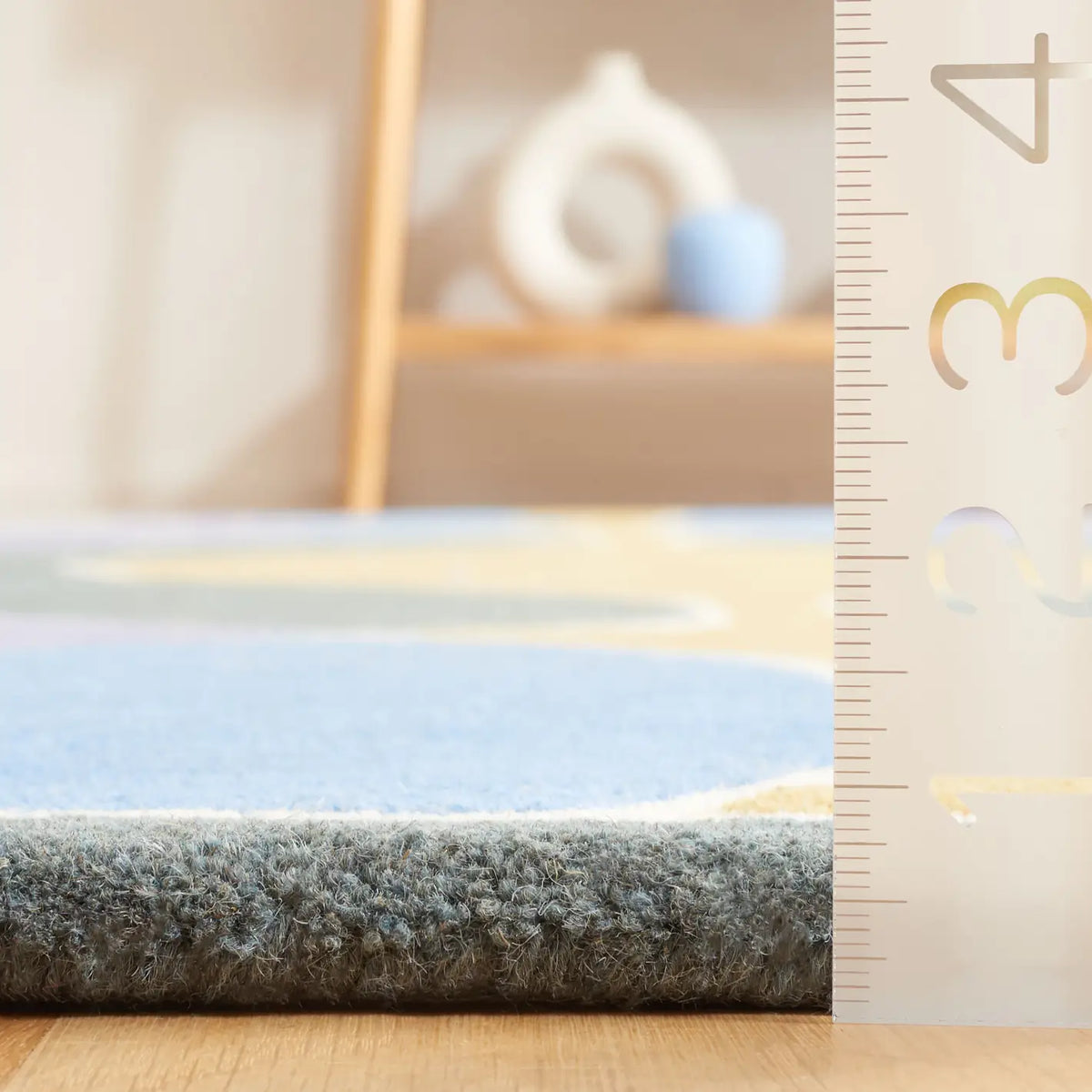 Safavieh Soho 3'-6" x 5'-6" Rug in Multi