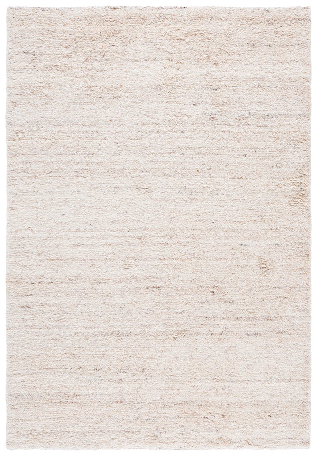 Safavieh Casablanca 4'-0" x 6'-0" Rug in Beige / Ivory