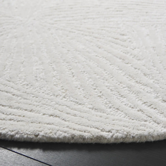Safavieh Ebony 6'-0" x 6'-0" Rug in Ivory