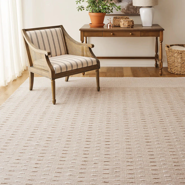 Safavieh Martha Stewart 4'-0" x 6'-0" Rug in Beige / Ivory